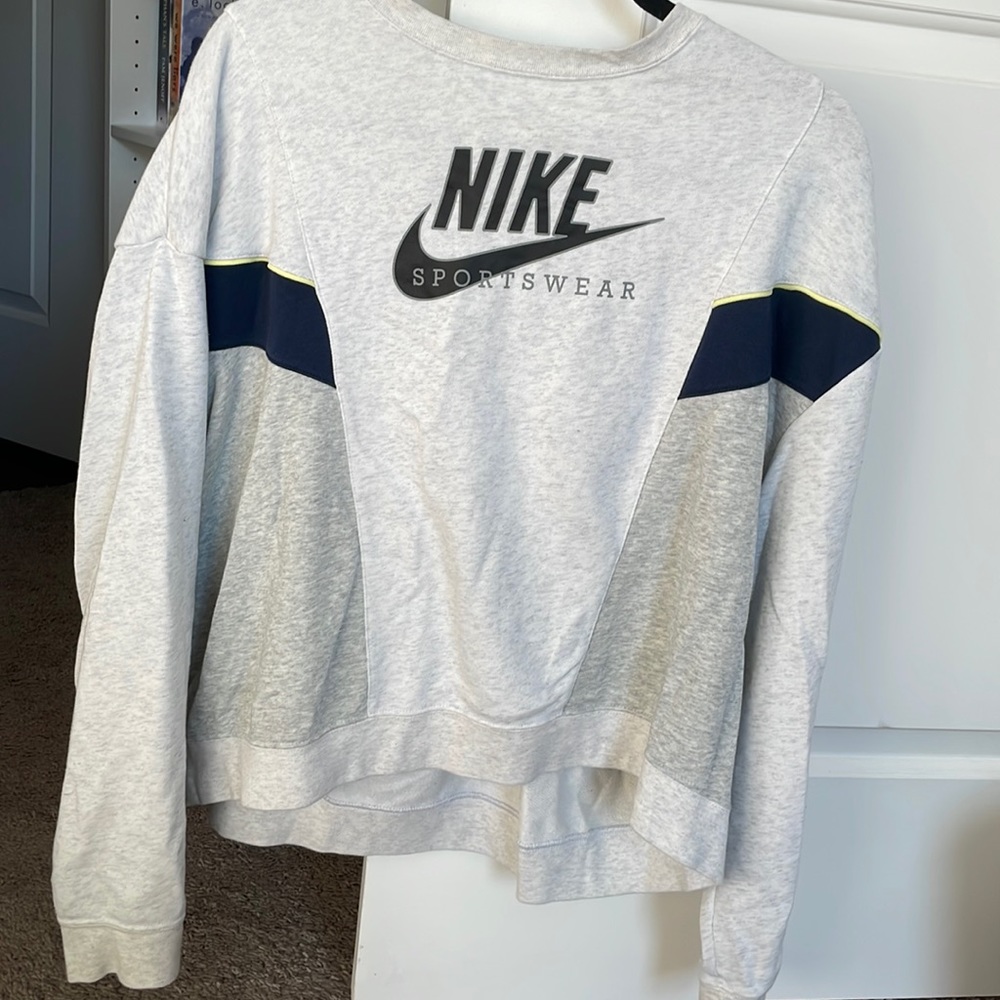 Nike sweatshirt